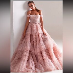Its MILLA Dress Beautiful Misty Rose Gown size S/M